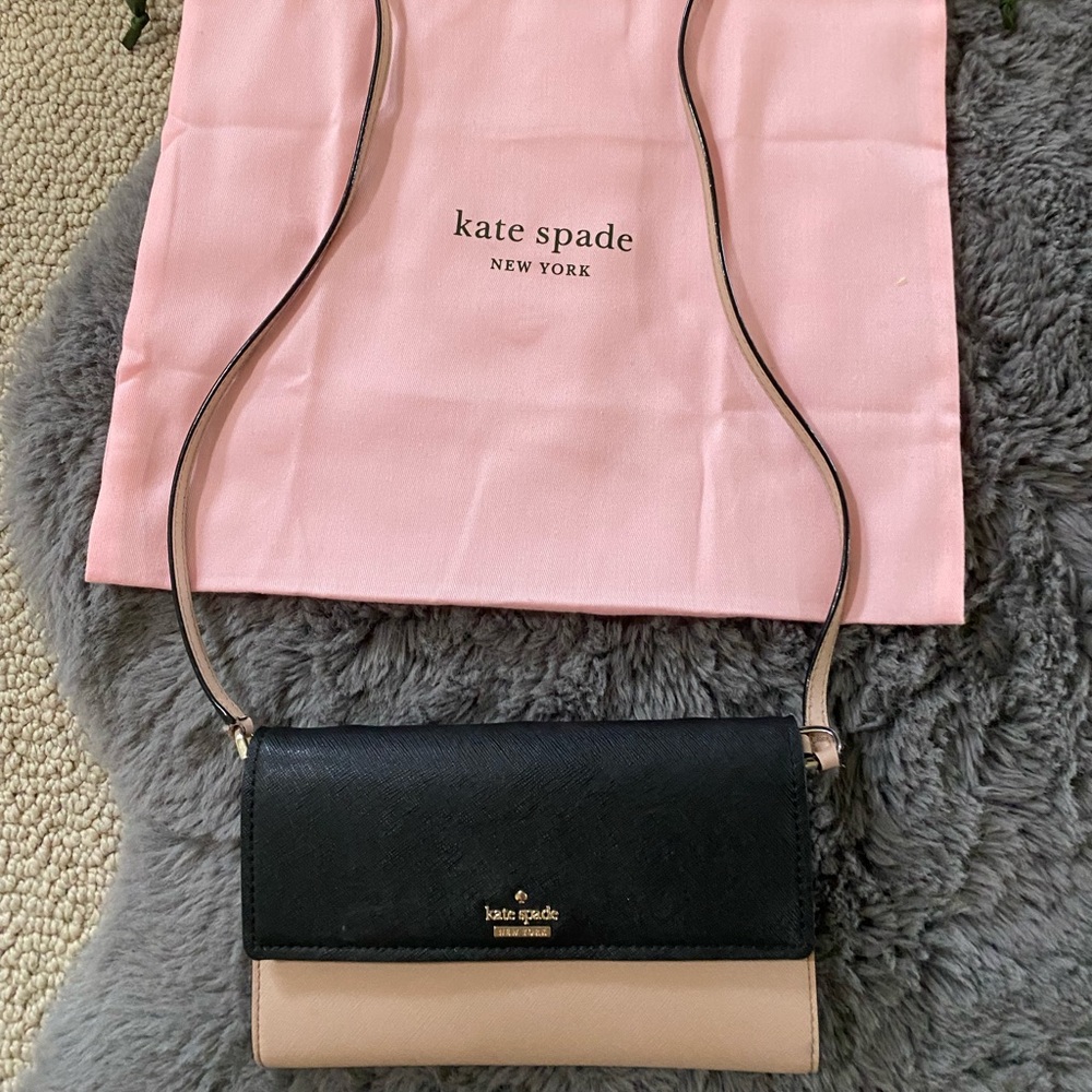 Cute Kate spade bag!!